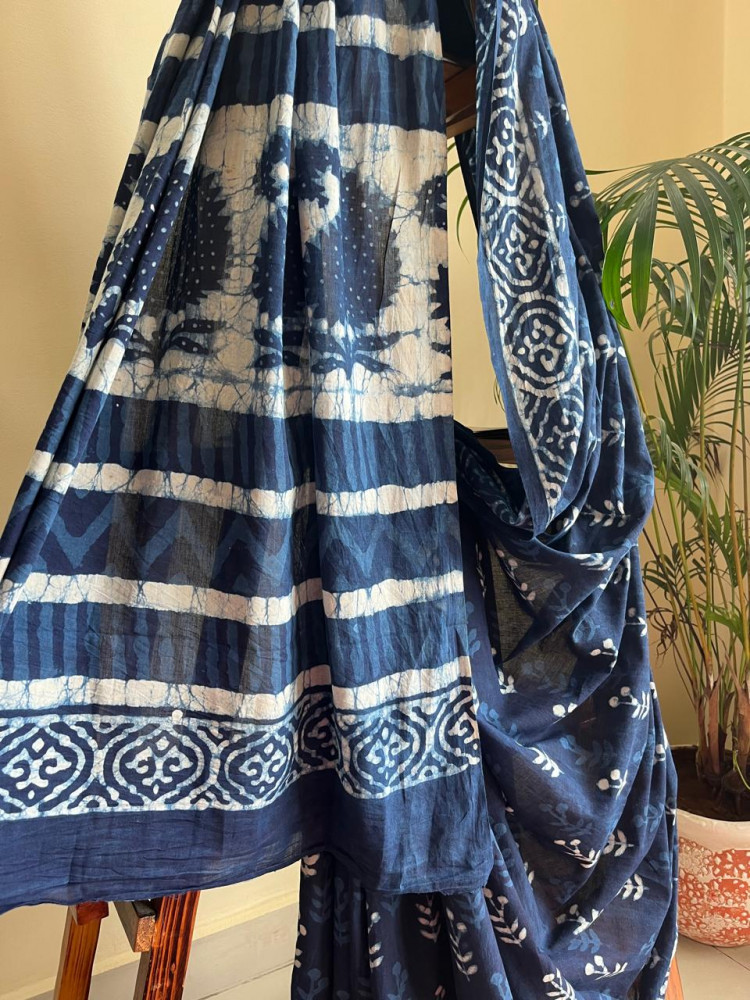 Image of Pure Mul cotton sarees with handblock print - Blue
