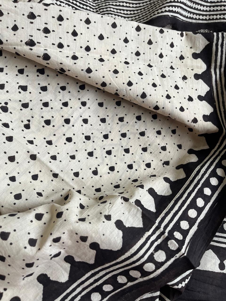 Pure Mul cotton sarees with handblock print - Off White with Black