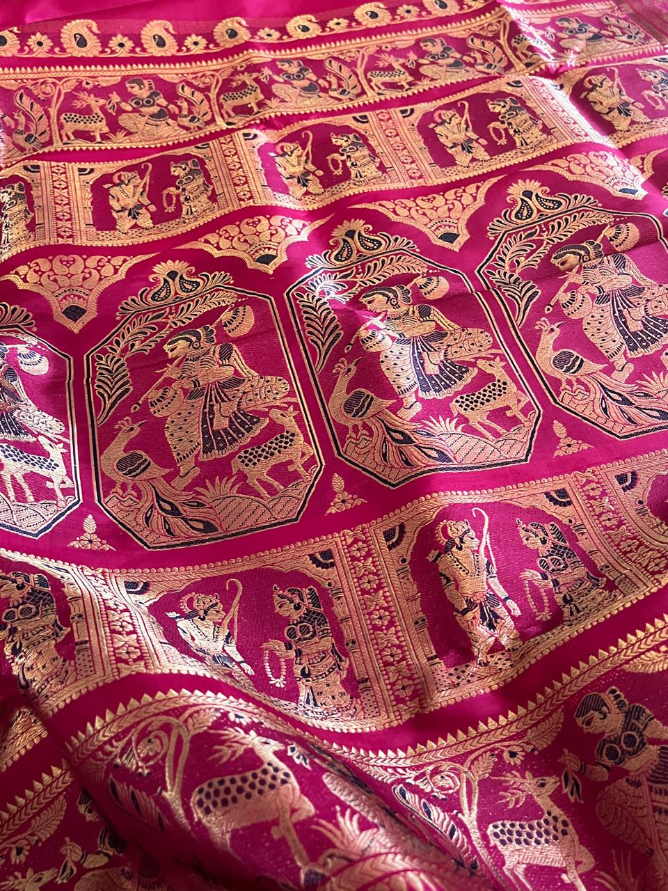 Exquisite Handwoven Pure Silk Swarnachari saree - Magenta