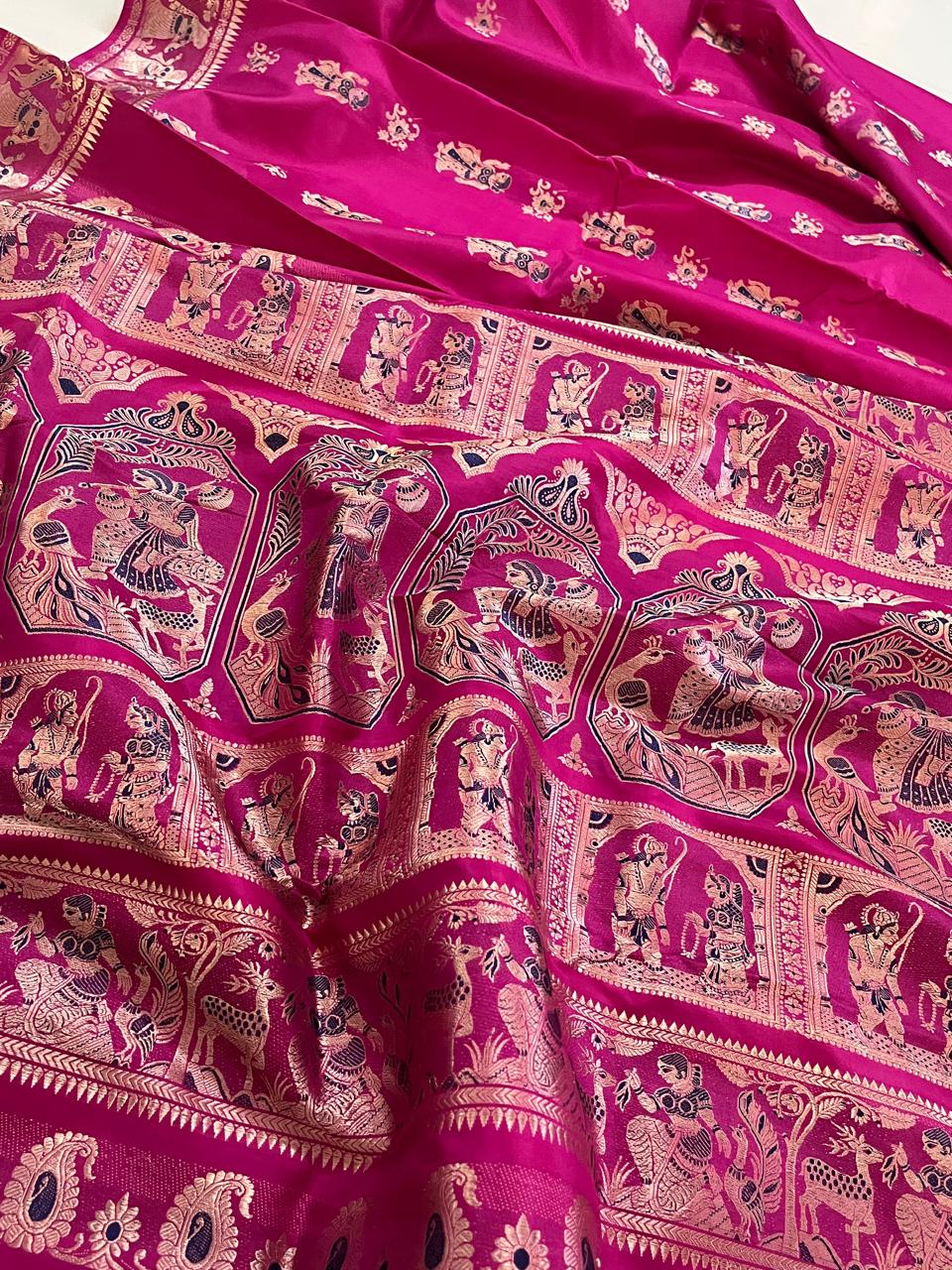 Exquisite Handwoven Pure Silk Swarnachari saree - Magenta