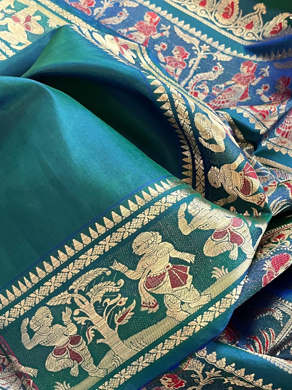 Exquisite Handwoven Pure Silk Swarnachari saree - Jade Green