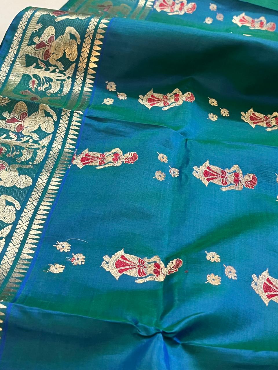 Exquisite Handwoven Pure Silk Swarnachari saree - Jade Green