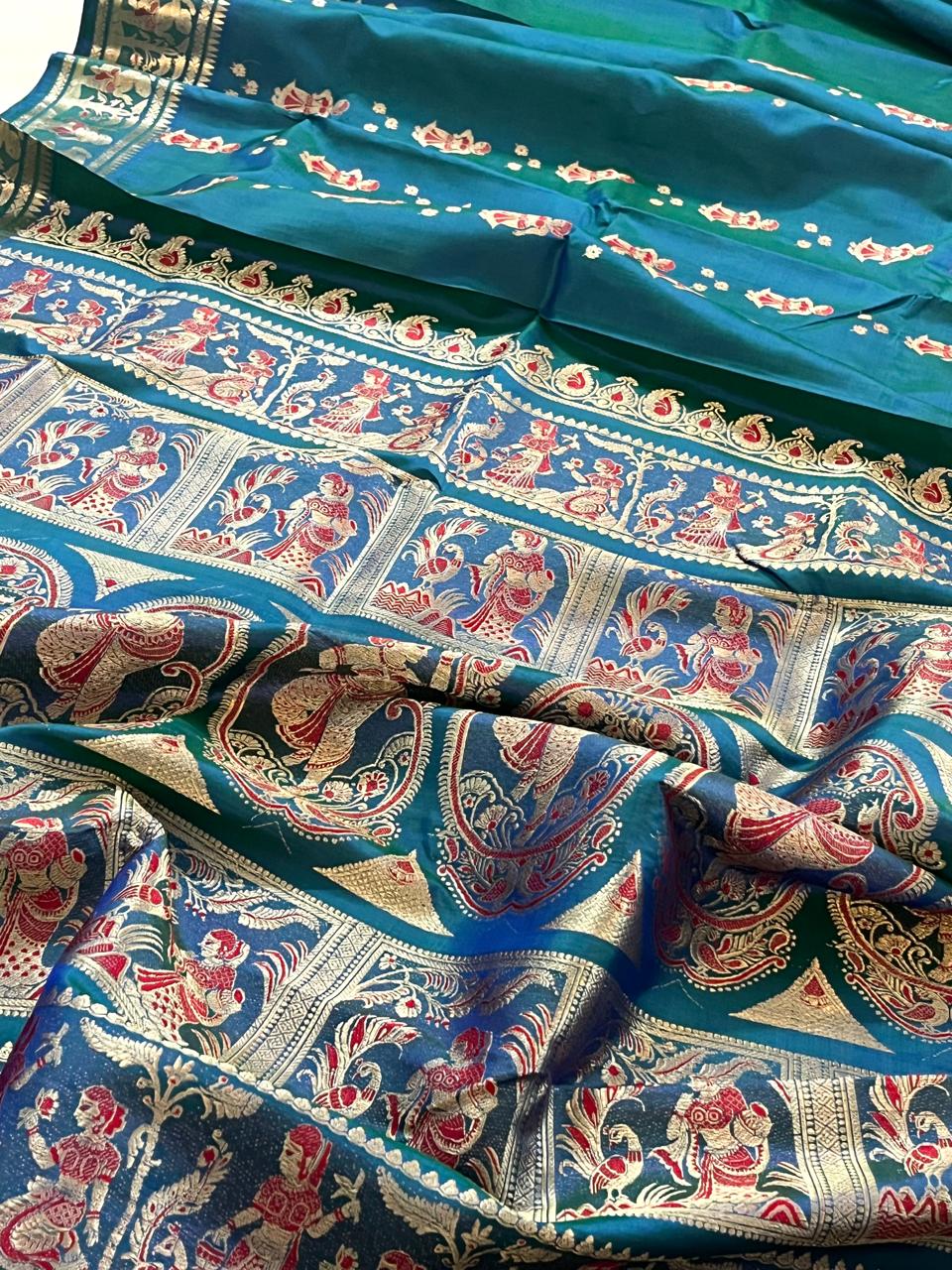 Exquisite Handwoven Pure Silk Swarnachari saree - Jade Green