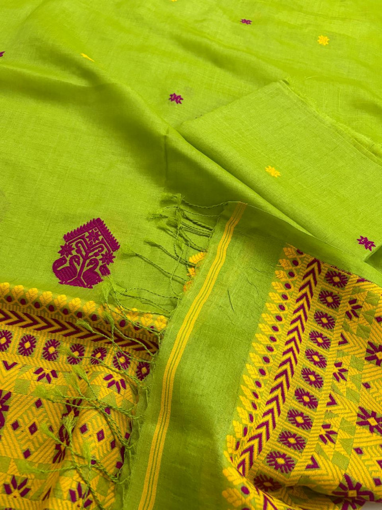 Image of Pure Tussar Silk Kurta Dupatta Set with Jamdani Weave - Green