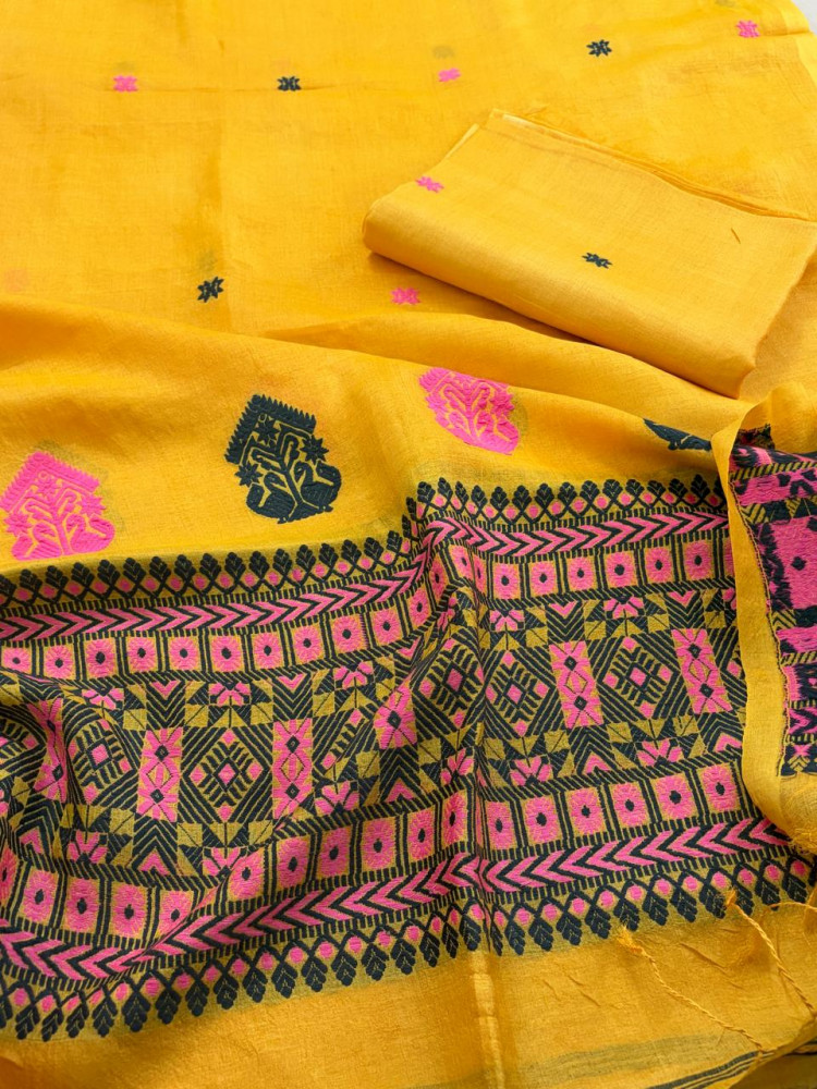 Image of Pure Tussar Silk Kurta Dupatta Set with Jamdani Weave - Yellow