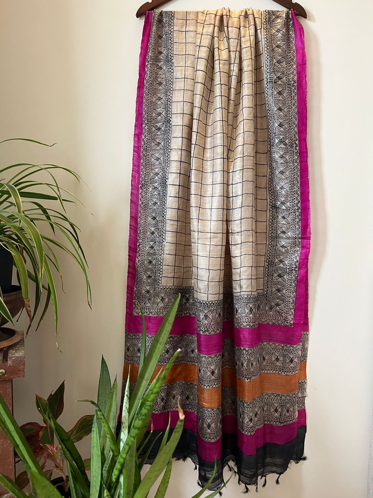 Pure Silk Tussar printed dupatta - White With Multicolors