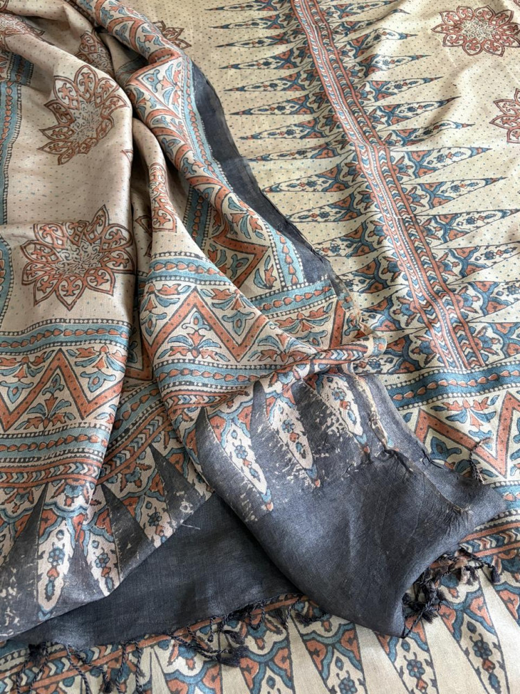 Image of Pure Tussar Silk Ajrakh Handblock Print Kurta Dupatta - Beige
