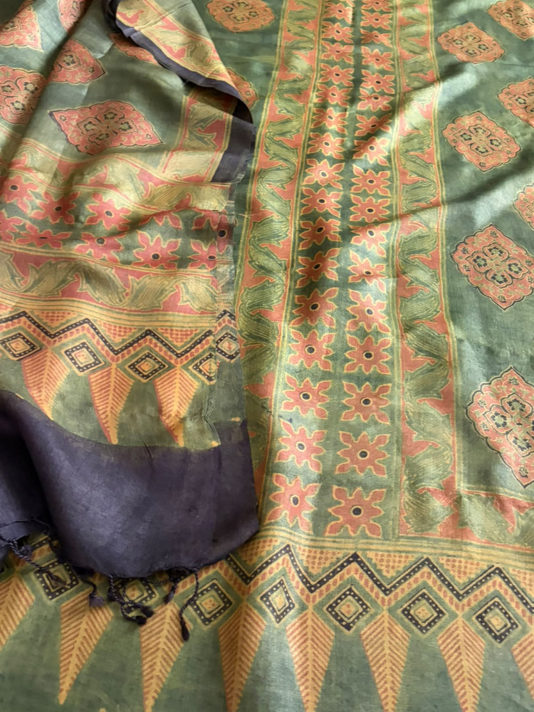 Image of Pure Tussar Silk Ajrakh Handblock Print Kurta Dupatta - Green