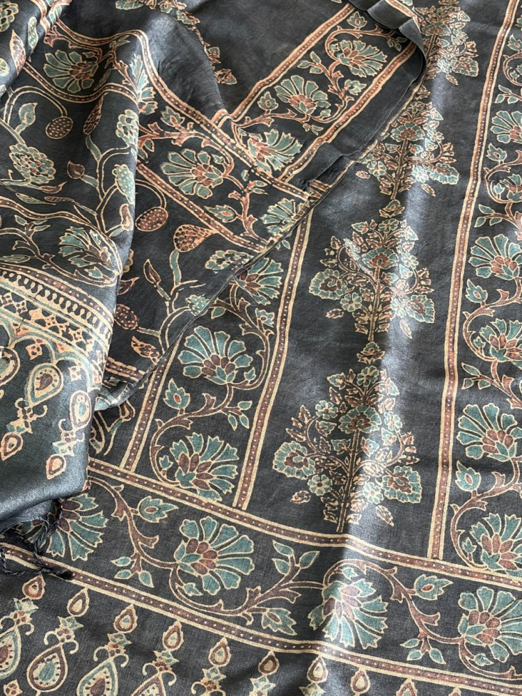 Image of Pure Tussar Silk Ajrakh Handblock Print Kurta Dupatta - Charcoal Grey
