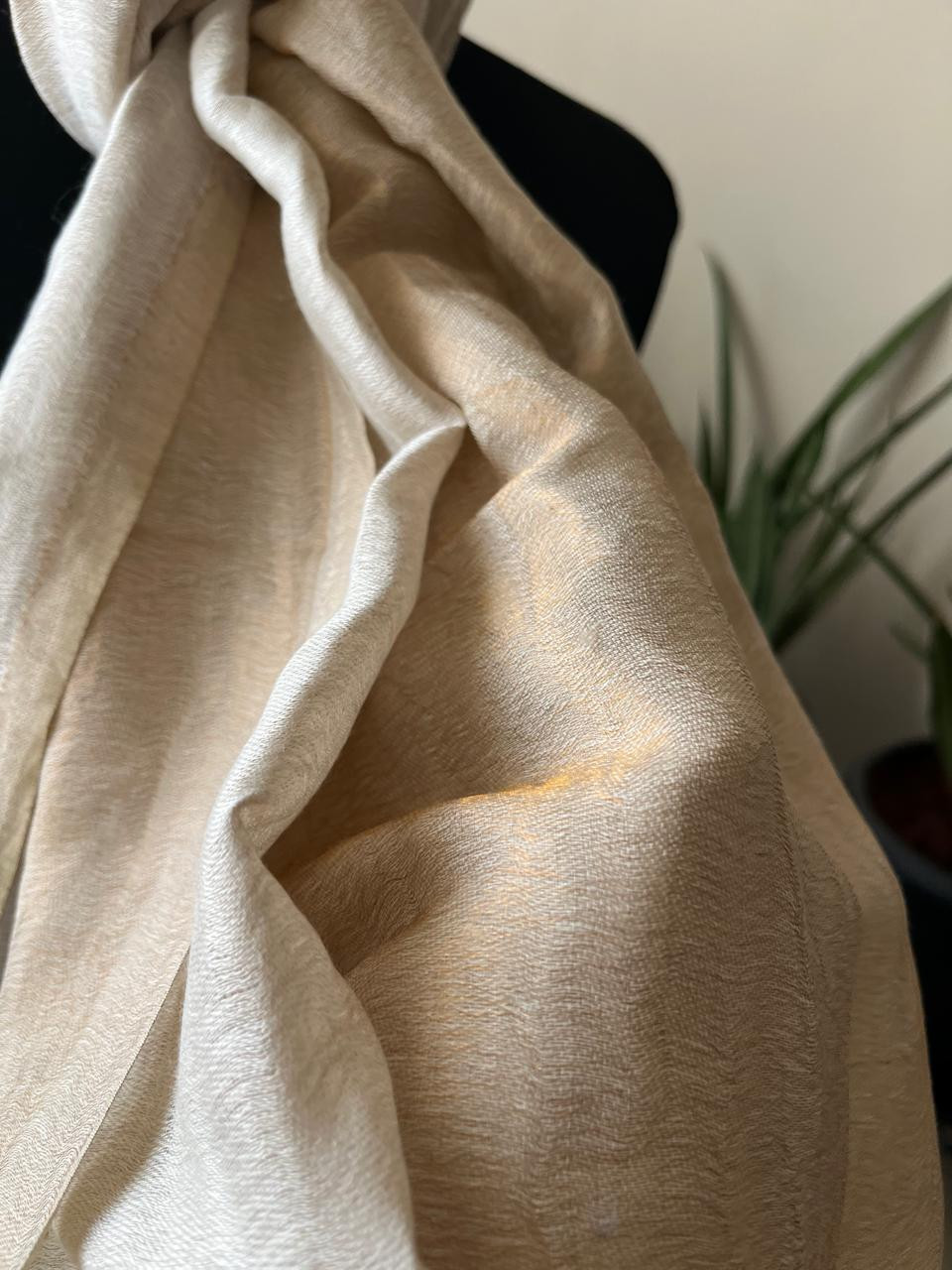 Pure wool handwoven dual shade reversible stoles - Ivory White and Gold