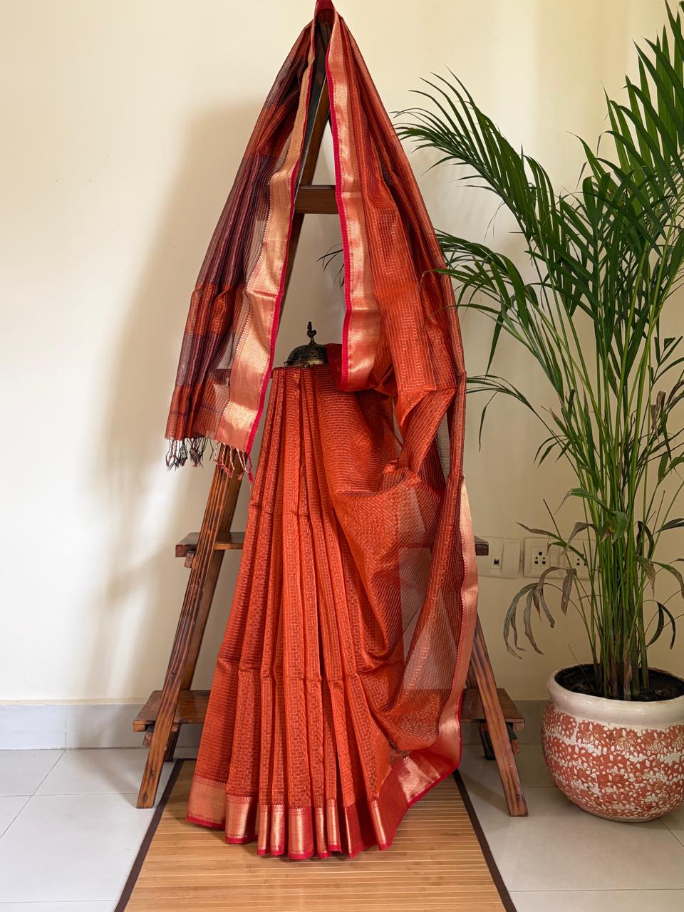 Rust Orange  Rani Pink Maheshwari Handloom Saree