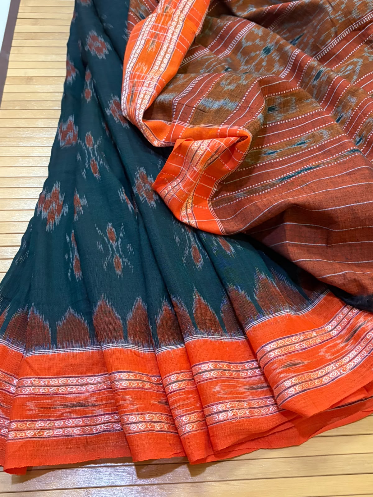 Sambhalpuri Multicolour Pure Cotton Handwoven Saree