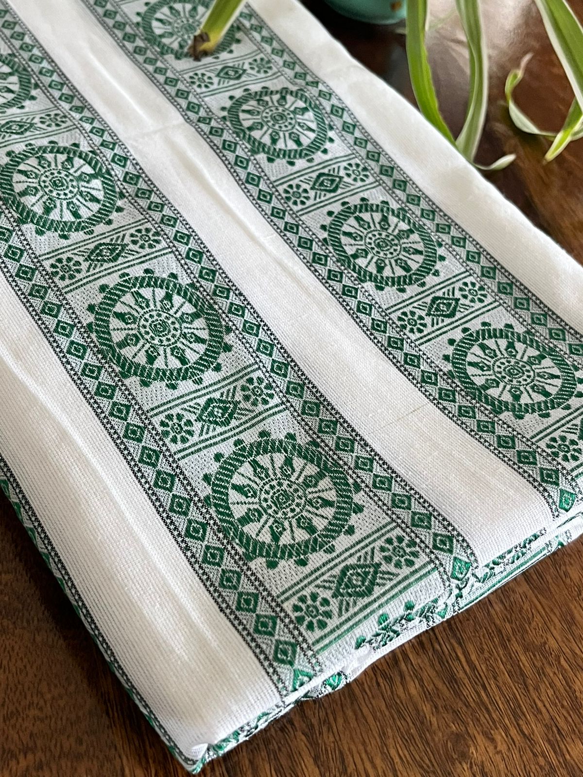 Pure cotton Handwoven Sambhalpuri Kurta - White with Green