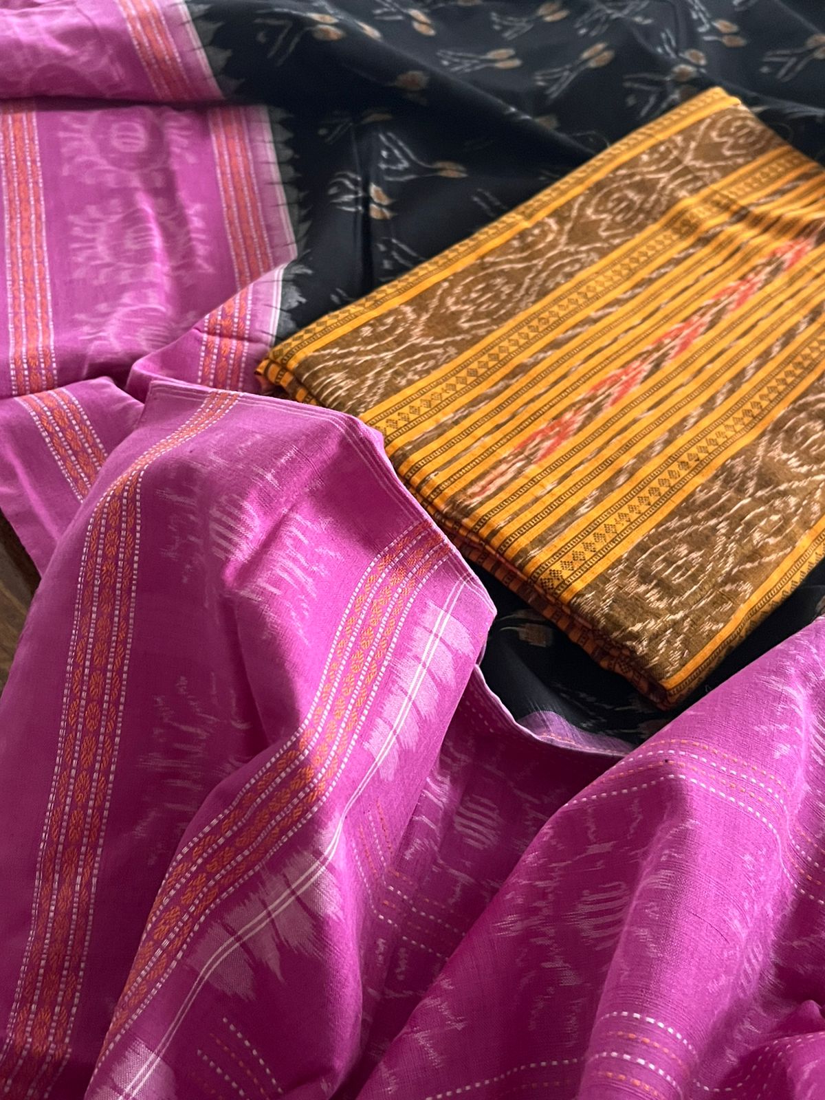Cotton Handloom Sambhalpuri Dupatta with Sambhalpuri Kurta - Rose Marigold