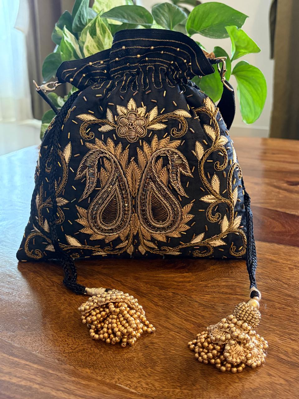 Siyahi Black Paisley Zardozi and Kamdani Potli