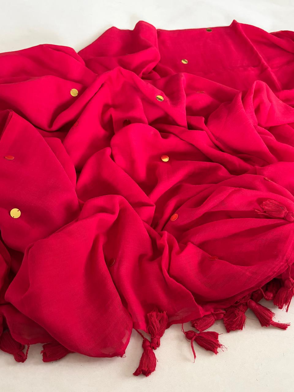 Soft and comfortable Pure Mul Mul Sarees with Dot Sequin Work - Red