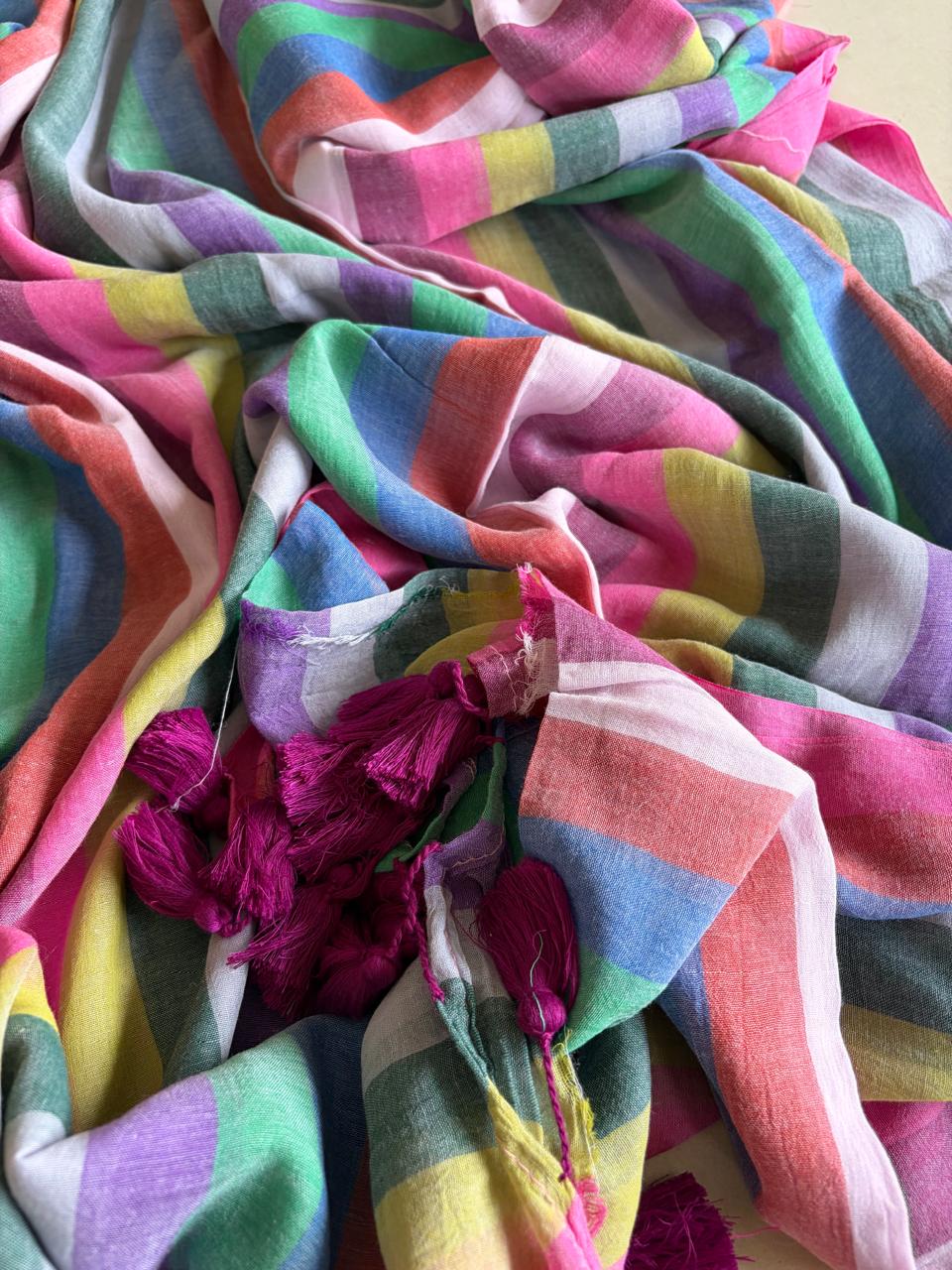 Soft and comfortable Pure Mul Mul Striped Saree - Multicolour
