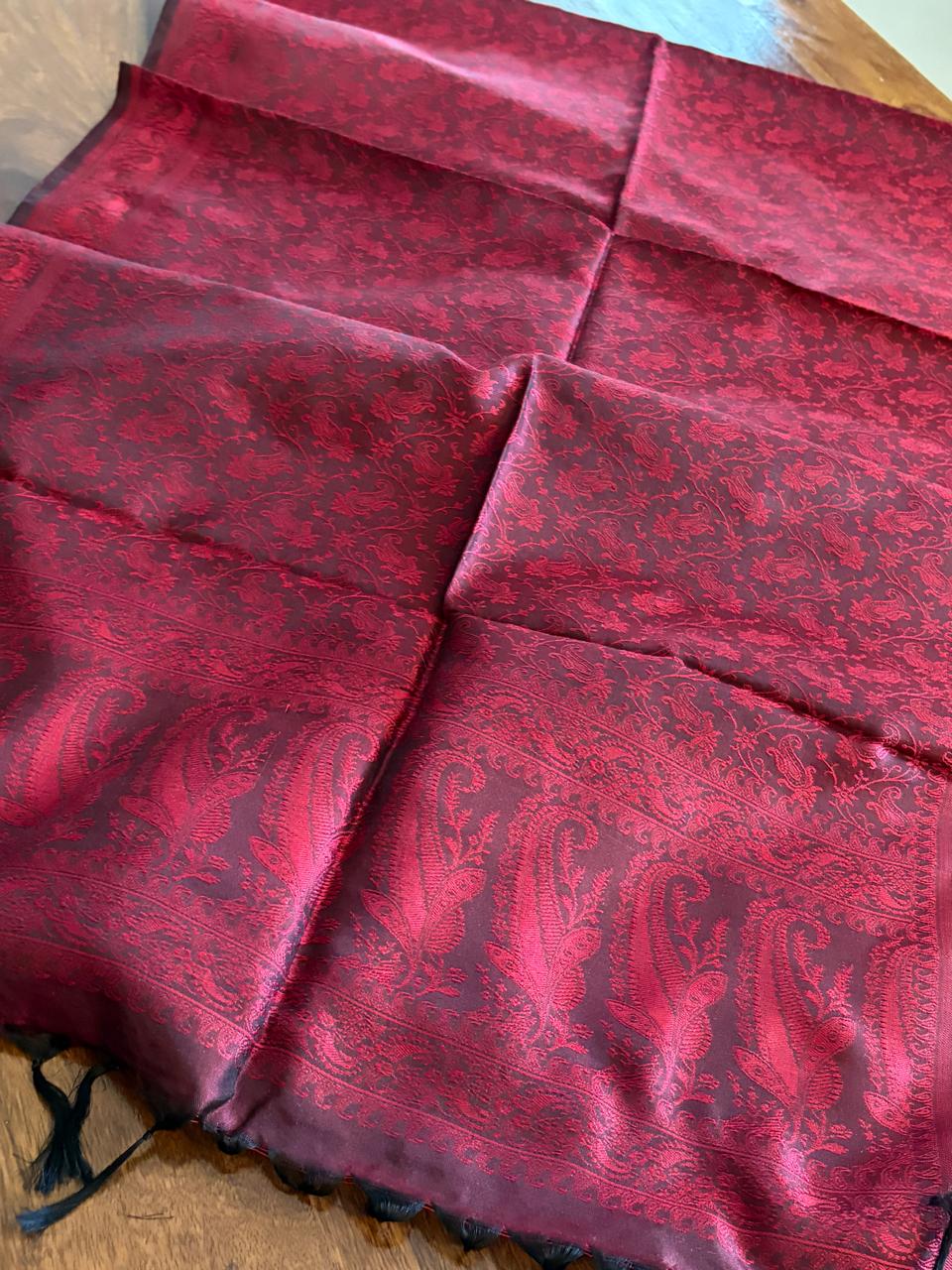 Soft Banarasi Pure Silk Festive Stole with Woven Motifs