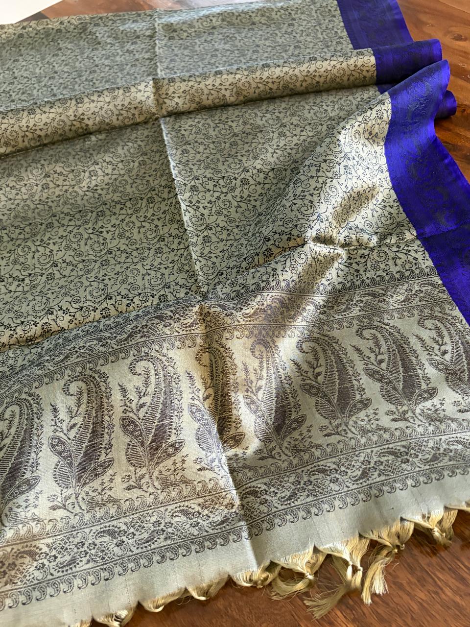 Soft Banarasi Pure Silk Festive Stole with Woven Motifs