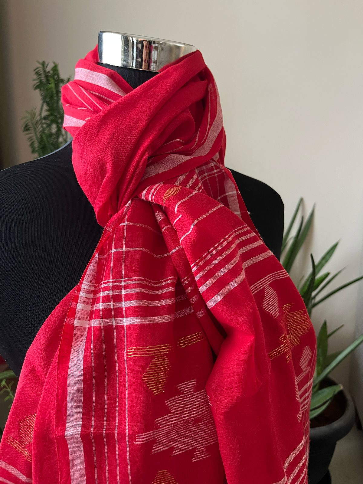Soft Pure Cotton Jamdani Handloom Stole - Crimson Red
