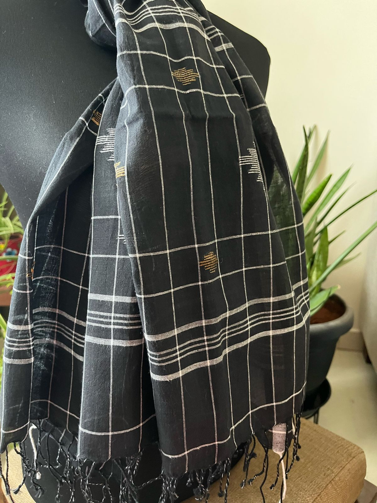 Soft Pure Cotton Jamdani Handloom Stole - Ebony Black