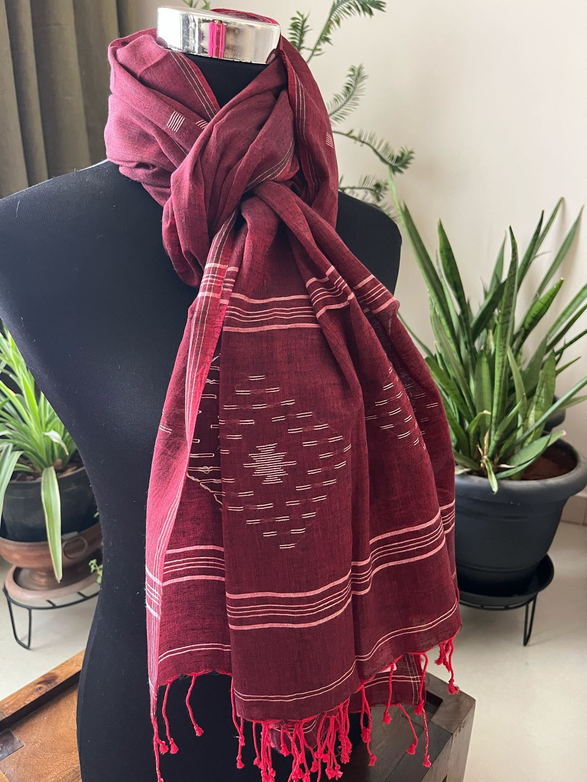 Soft Pure Cotton Jamdani Handloom Stole - Maroon