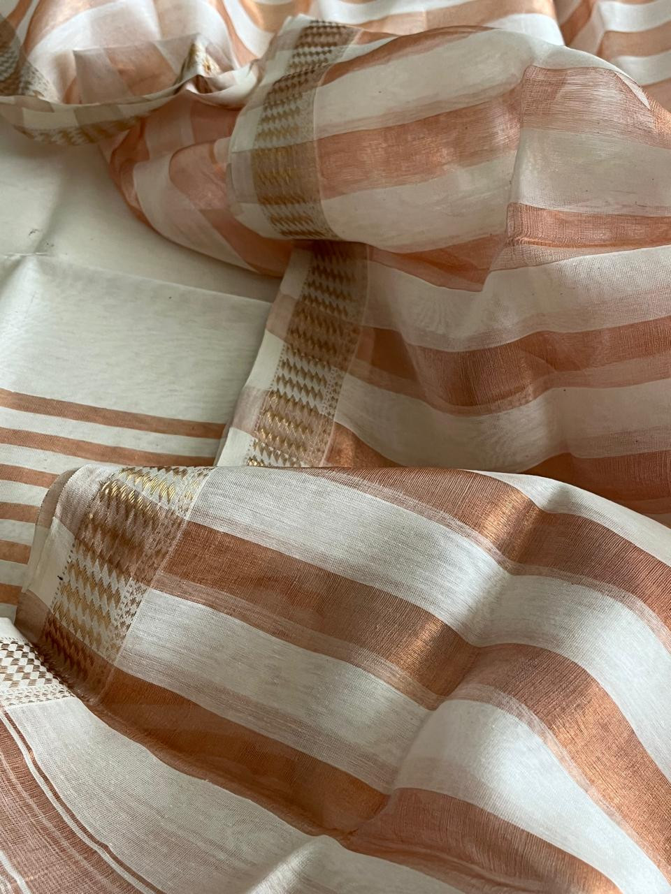 Stunning Maheshwari Silk Cotton Handwoven Kurta Dupatta Set With Zari Stripes - Pearl White