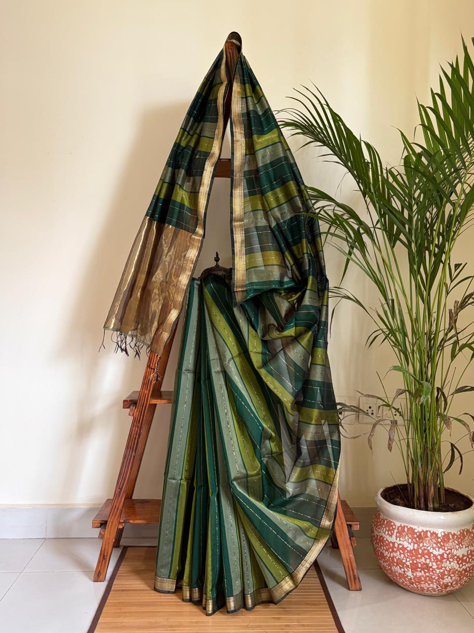 Prakriti Emerald Green Striped Handwoven Maheshwari Saree