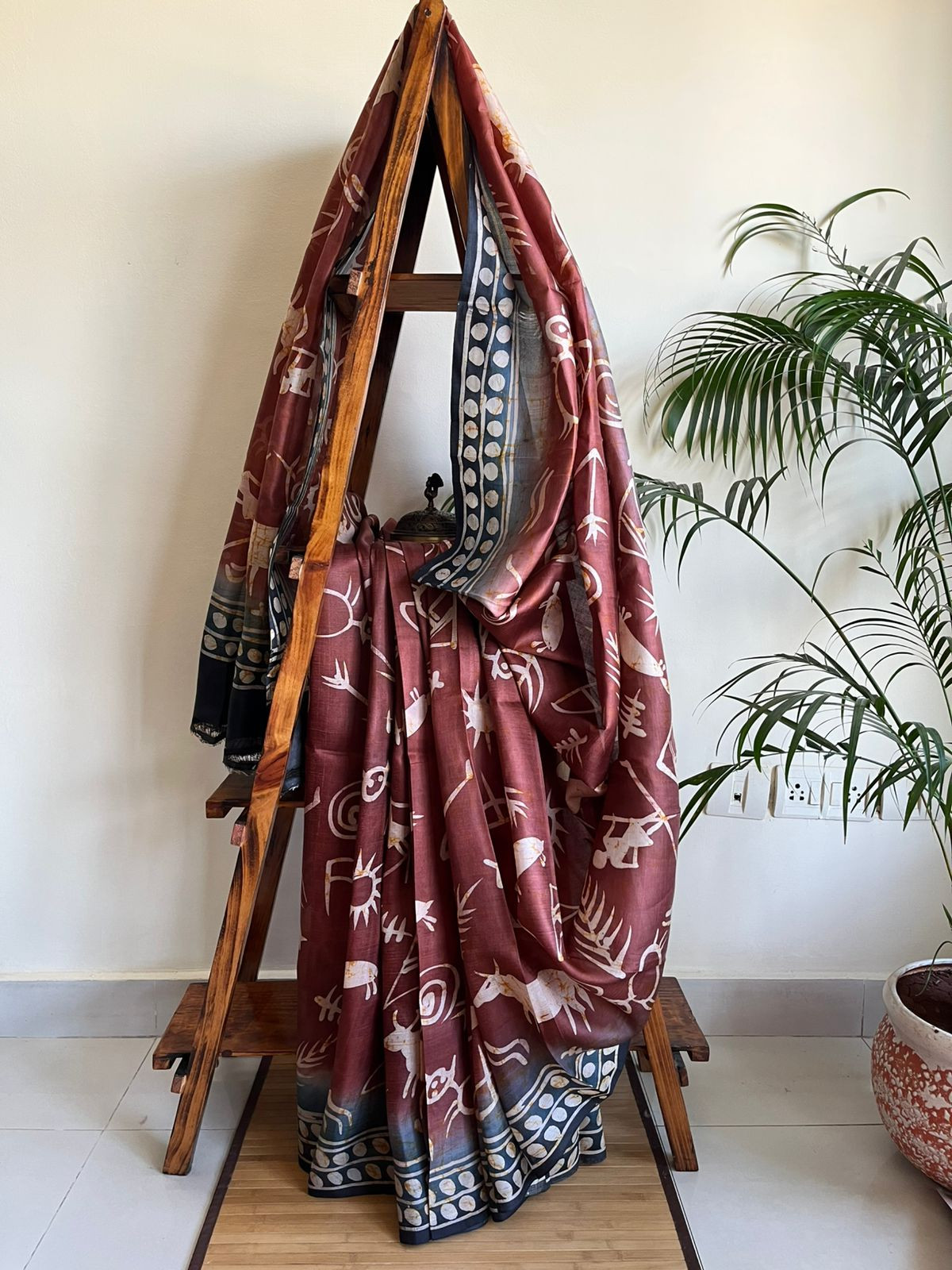Very exclusive Pure Tussar Silk Saree with Wax Batik Handwork - Cocoa Brown