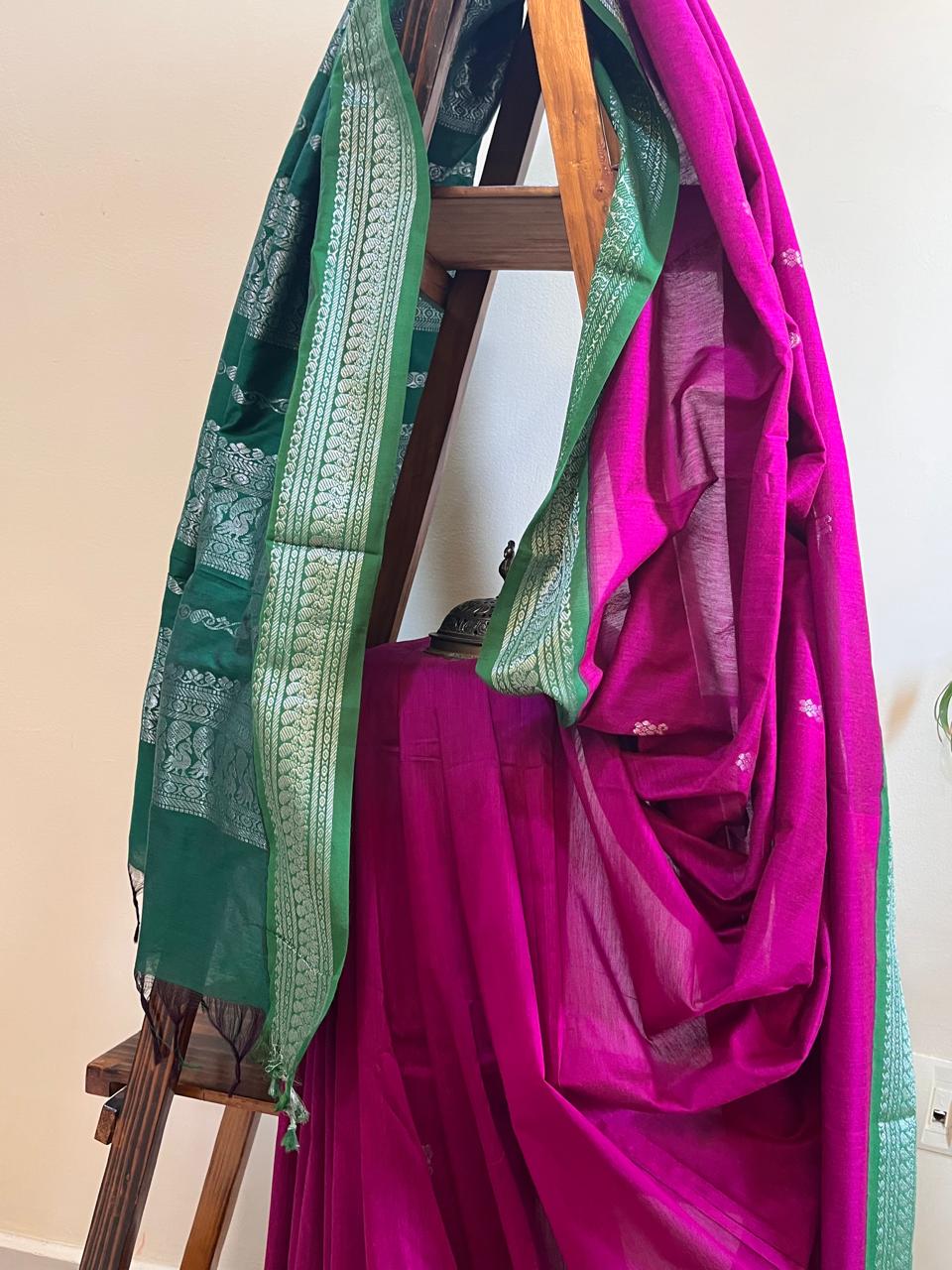 Vibrant handwoven Gadwal cotton Silk Saree - Pink with Green
