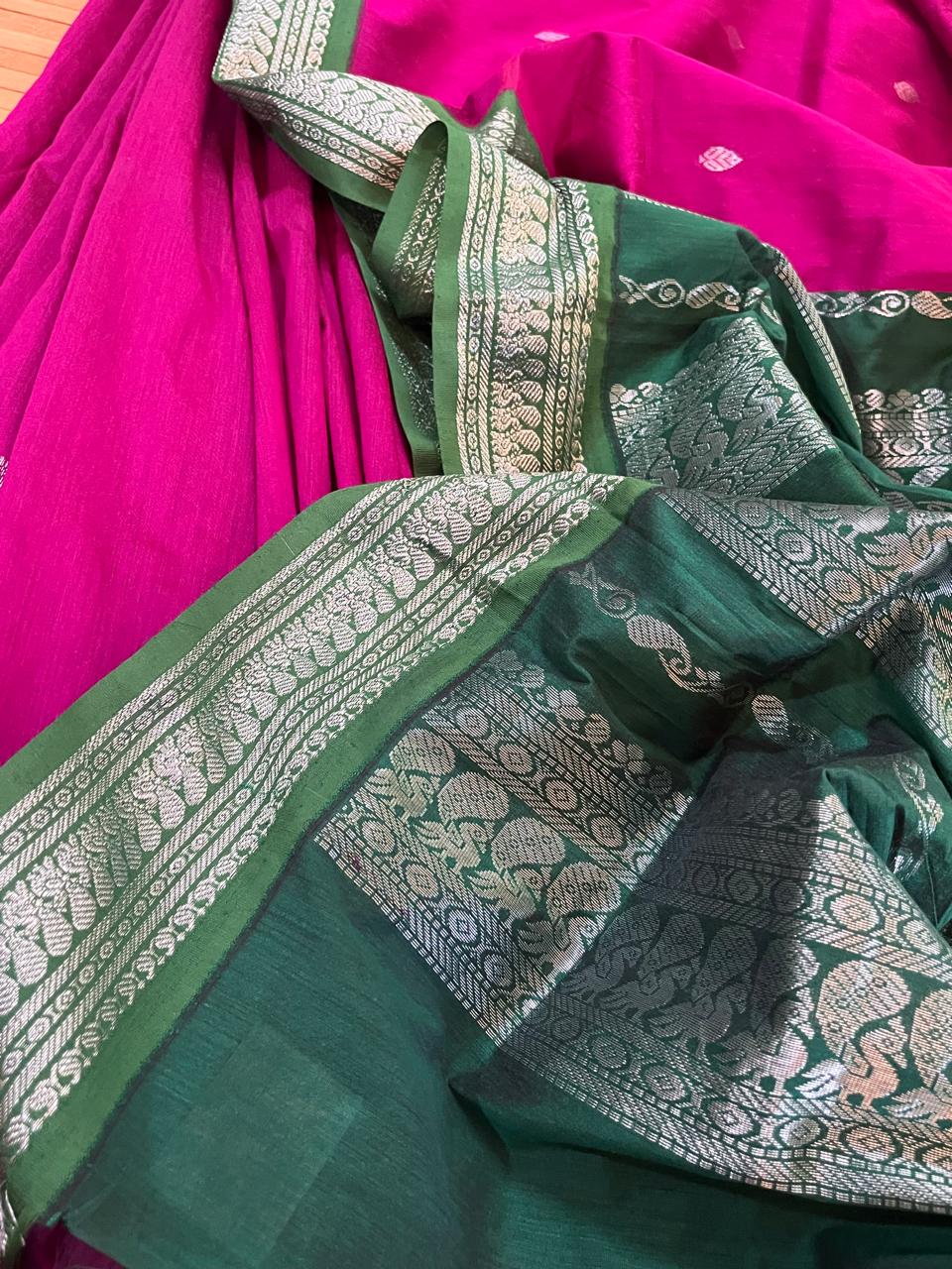 Vibrant handwoven Gadwal cotton Silk Saree - Pink with Green