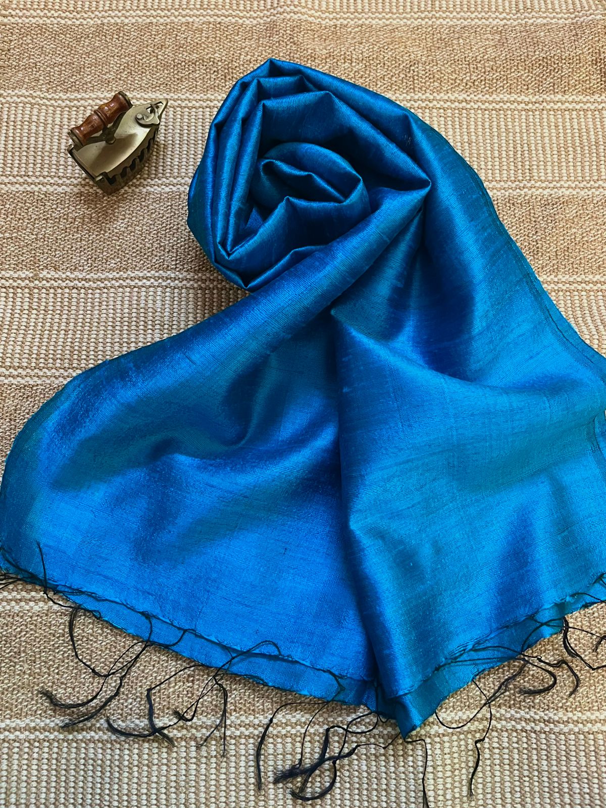 Vibrant pure Raw Silk Stole - Firozi