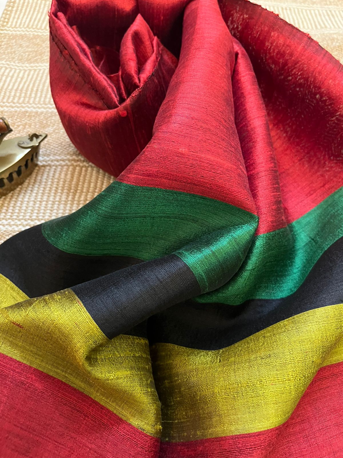 Vibrant pure Raw Silk Stole - Multicolour