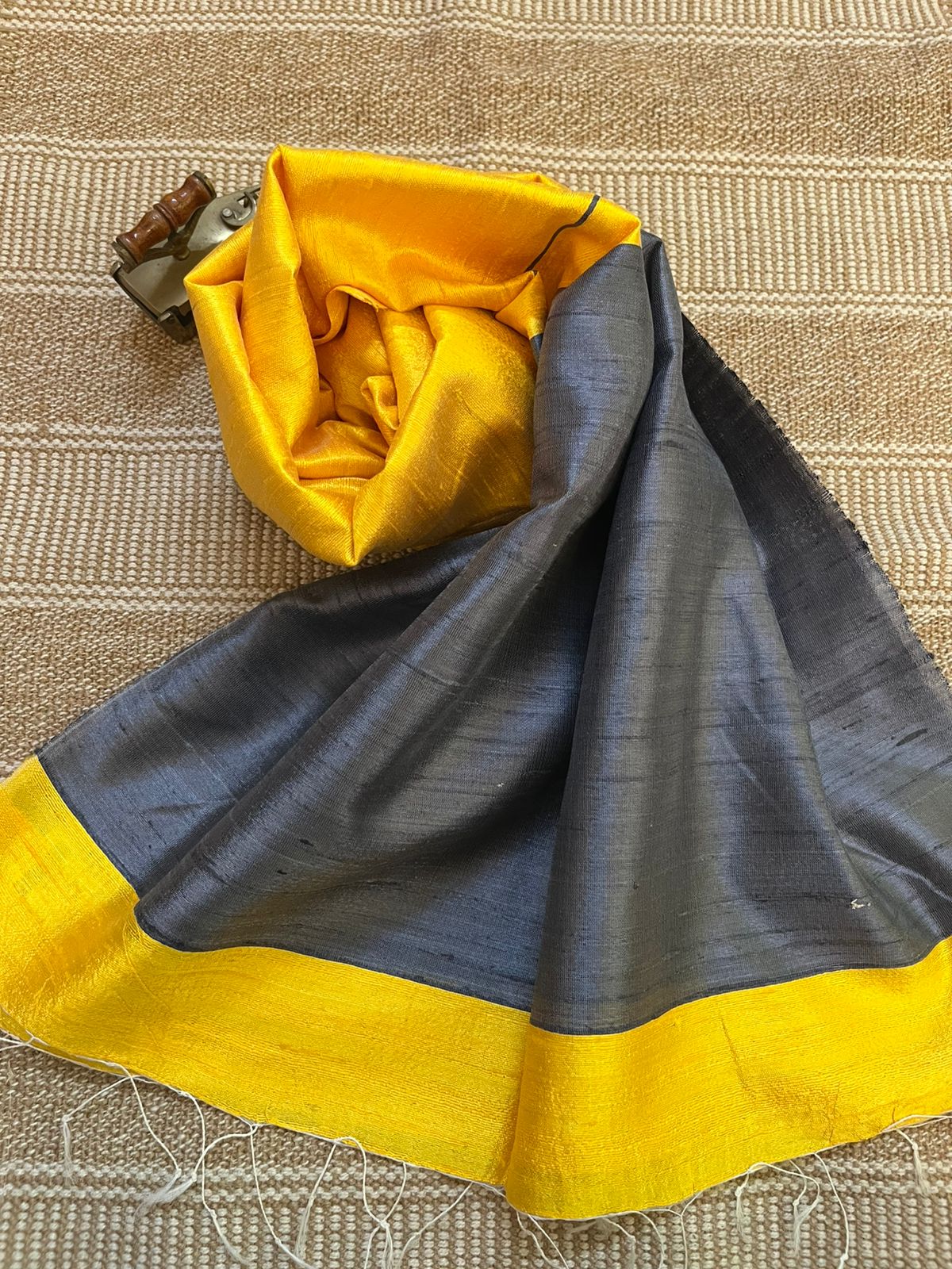 Vibrant pure Raw Silk Stole - Multicolour