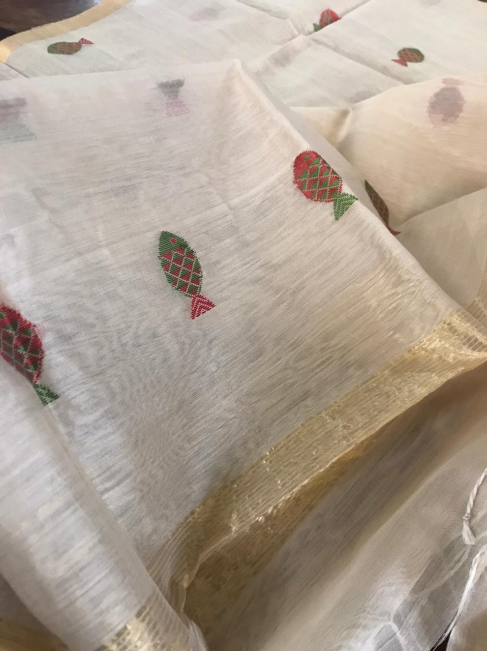 Chanderi Silk Handoven dupatta with fish motifs - Off White