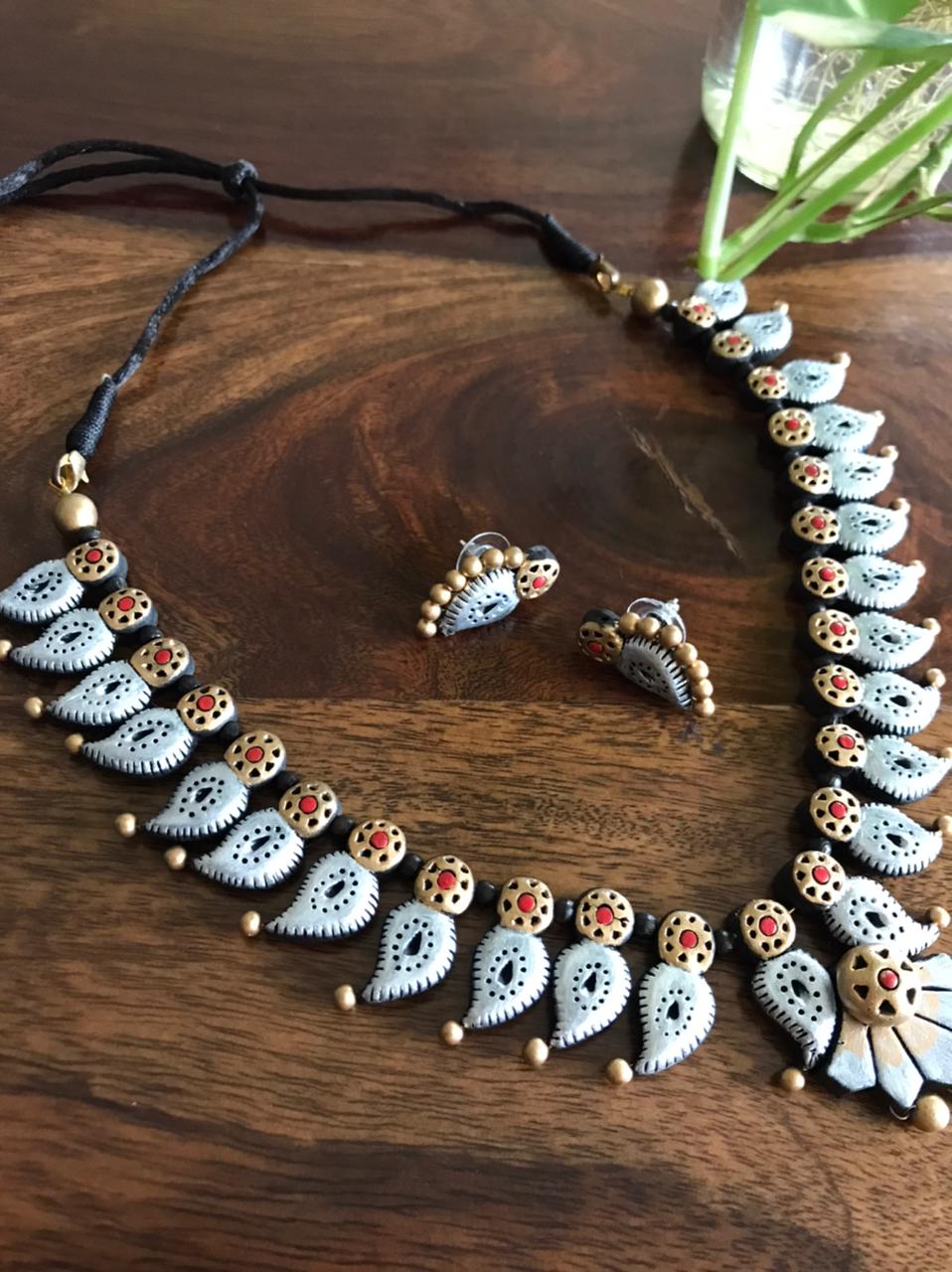 Terracotta Handcrafted Neckpiece with Earrings - Silver and Gold
