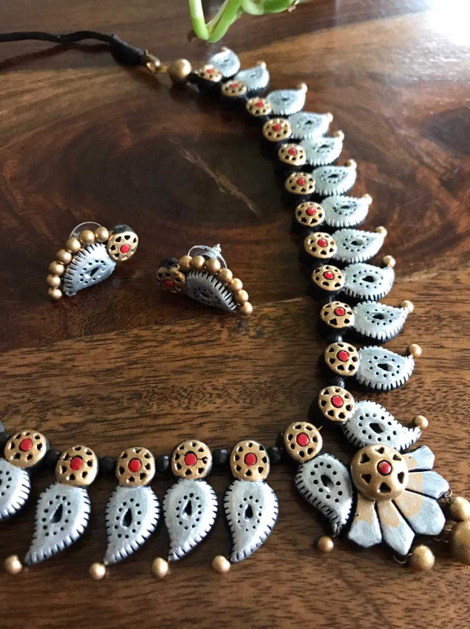 Terracotta Handcrafted Neckpiece with Earrings - Silver and Gold