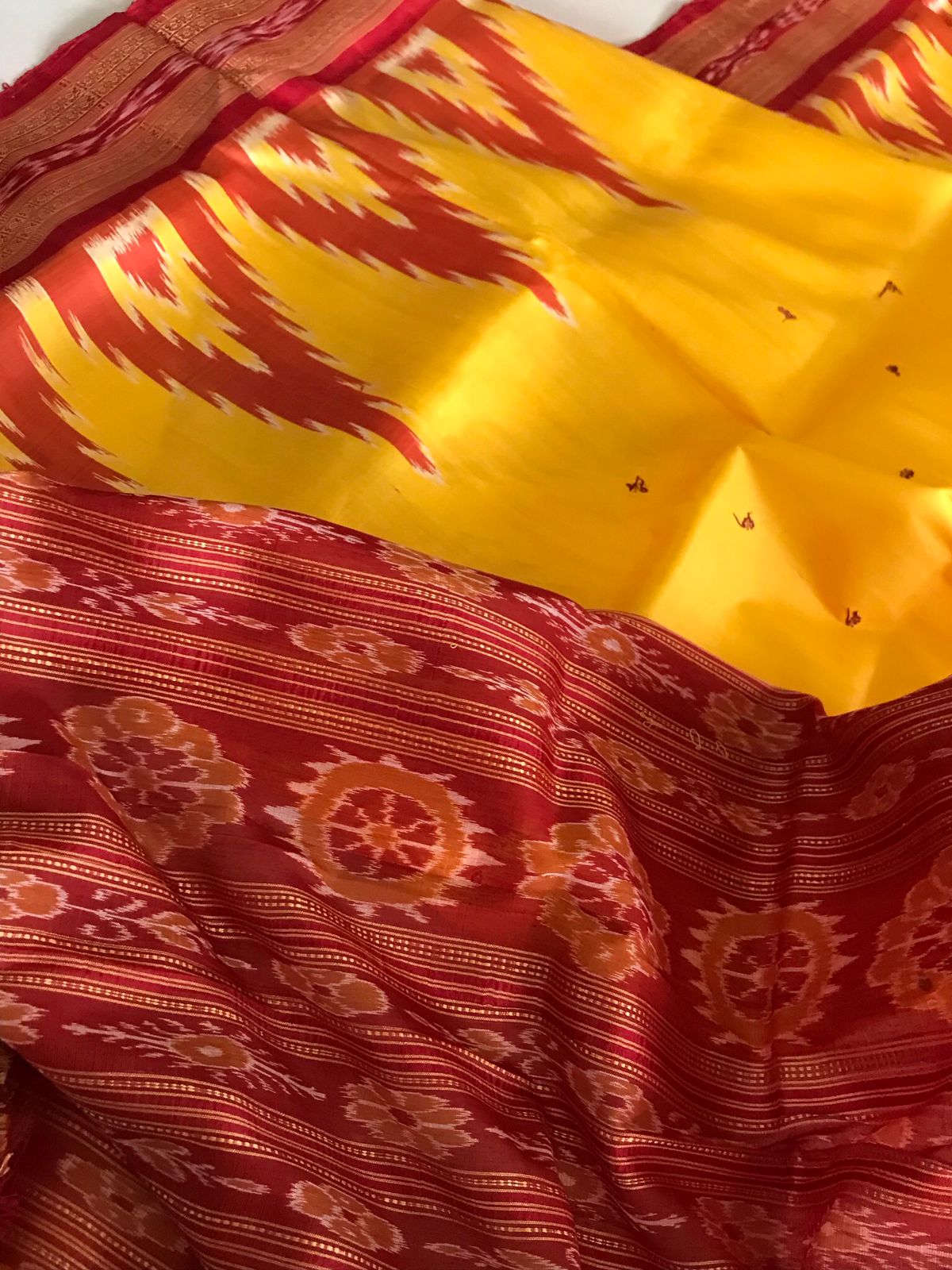 Handwoven Pure Silk Sambhalpuri Bandha Saree - Yellow