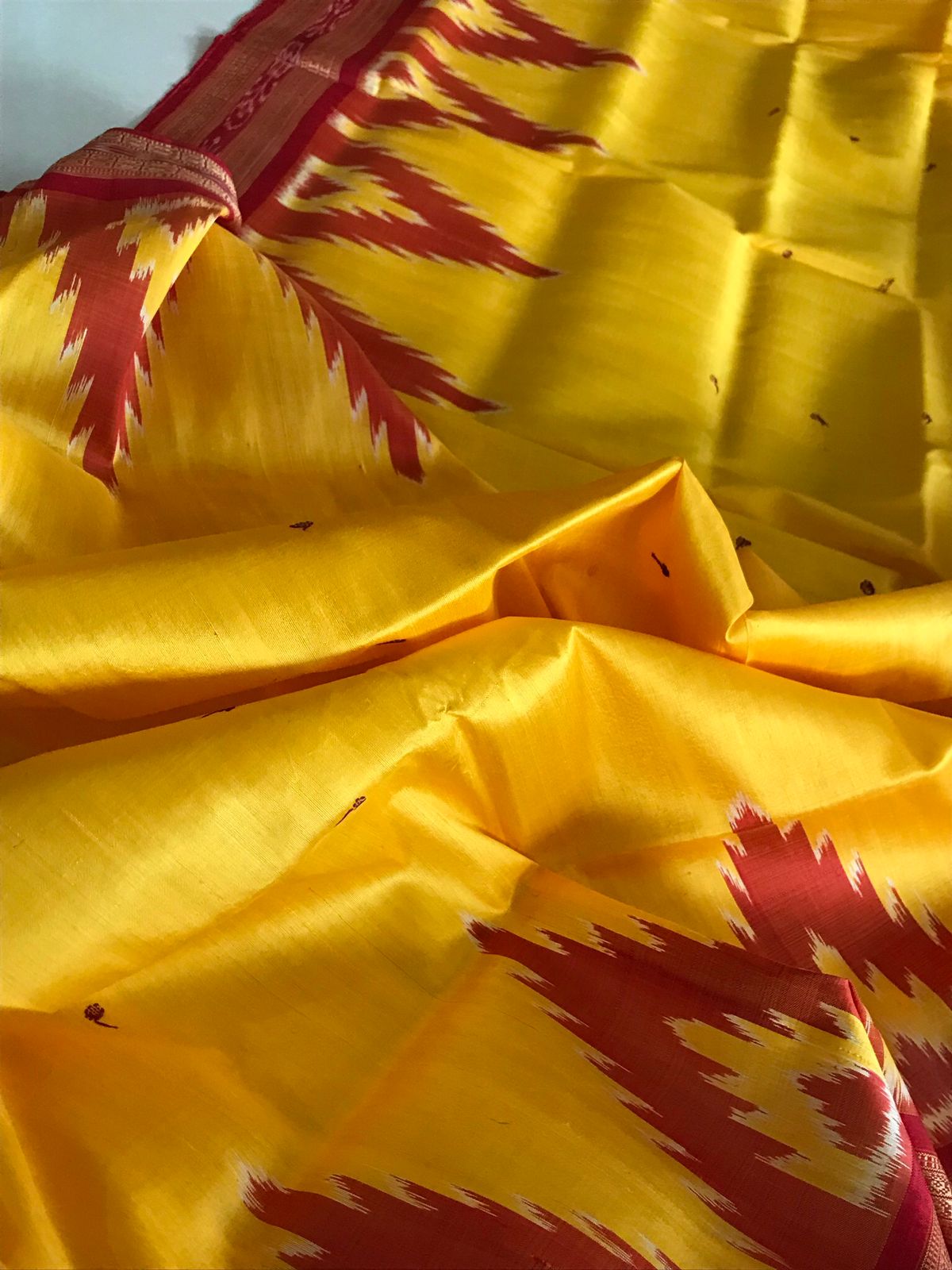 Handwoven Pure Silk Sambhalpuri Bandha Saree - Yellow