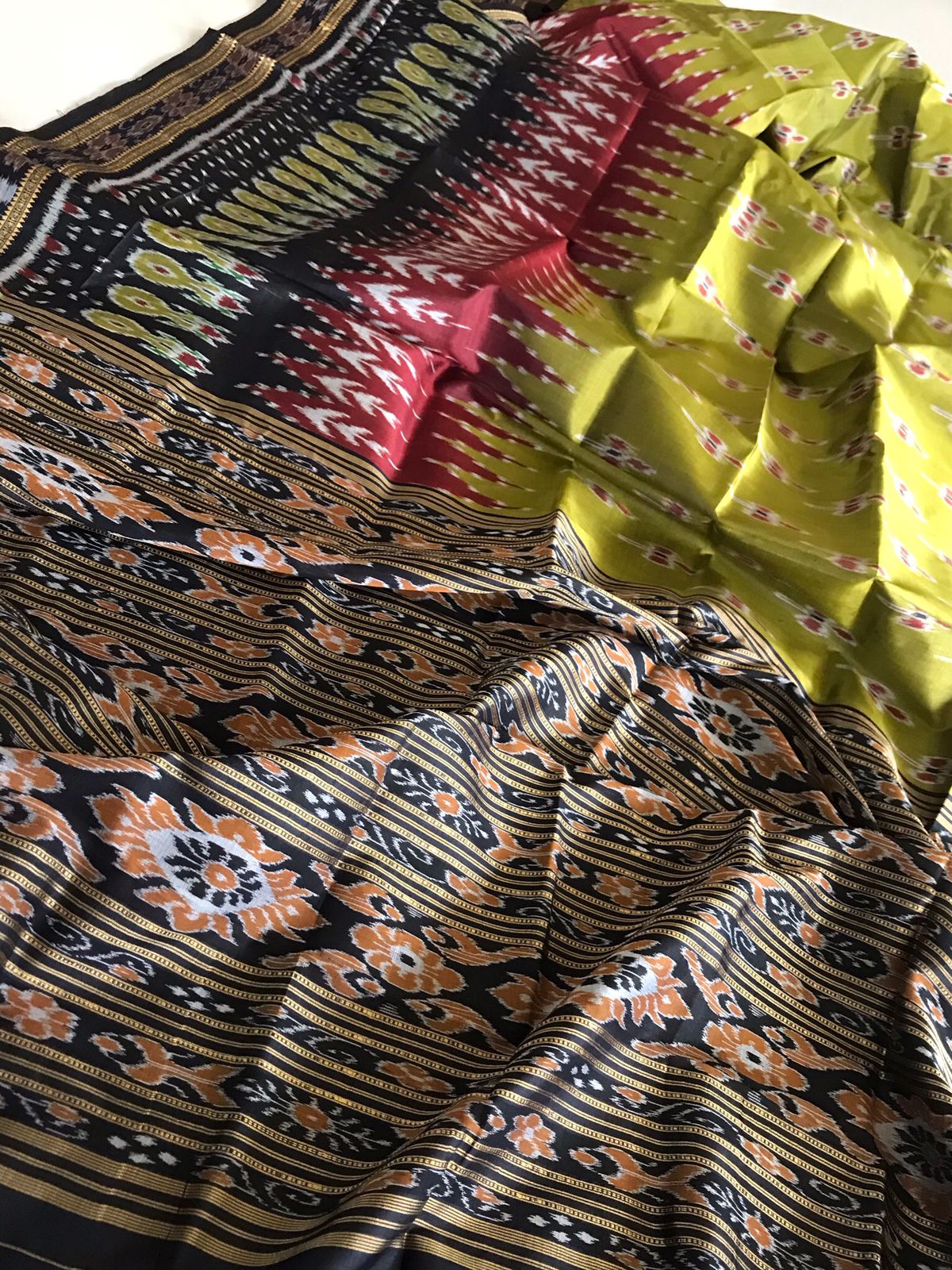 Handwoven Pure Silk Sambhalpuri Bandha Saree - Green