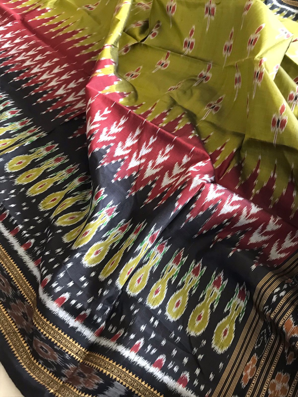 Handwoven Pure Silk Sambhalpuri Bandha Saree - Green