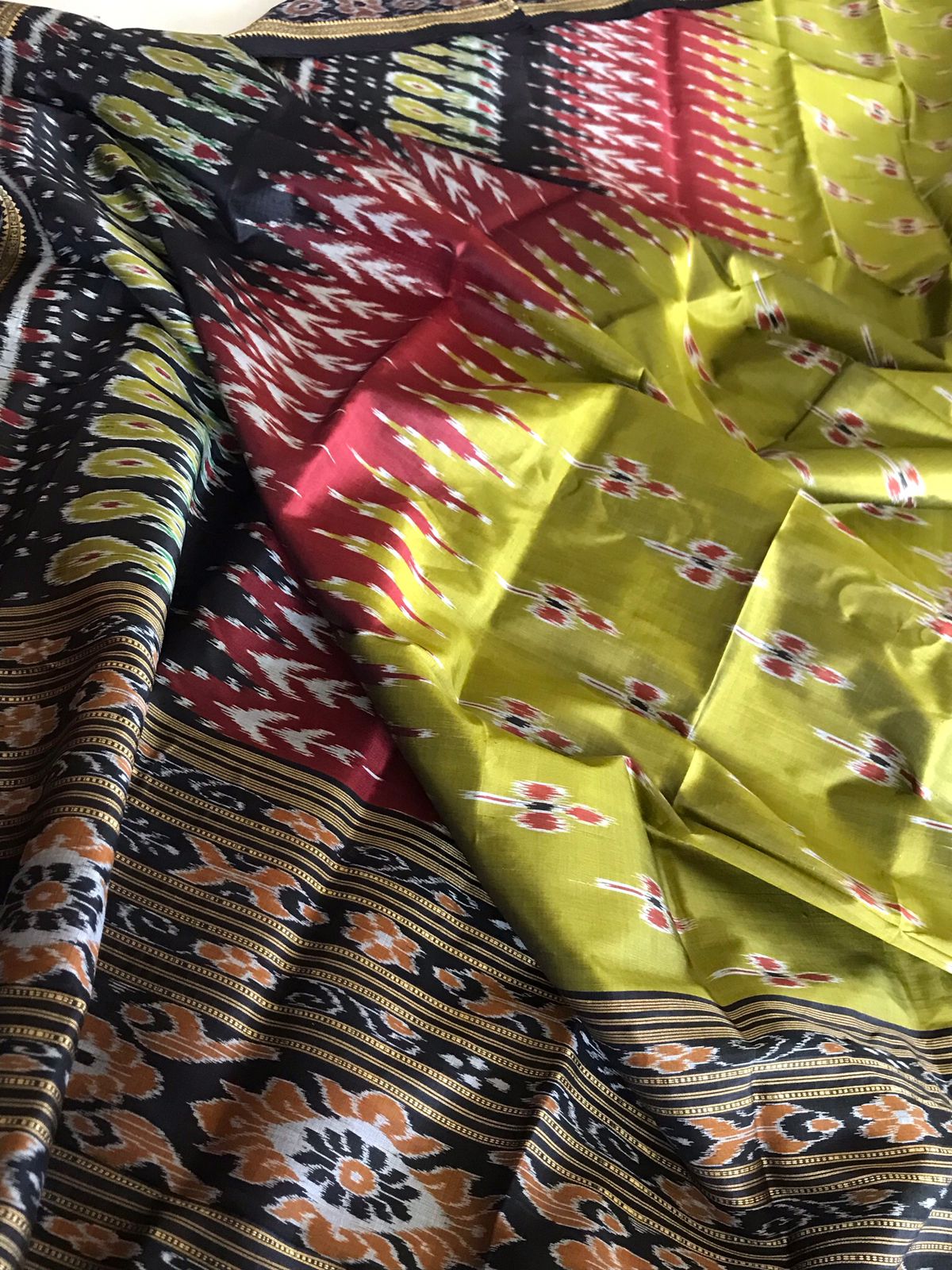 Handwoven Pure Silk Sambhalpuri Bandha Saree - Green