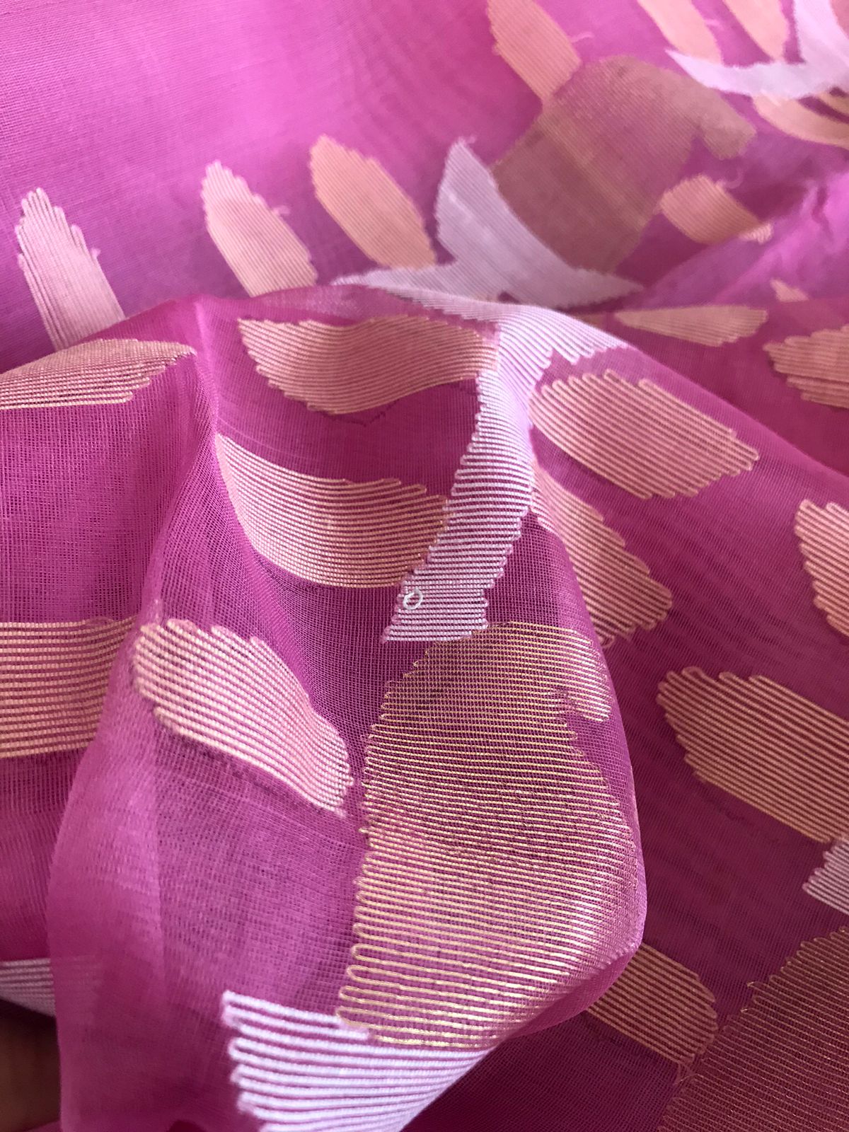 Pure Silk Jamdani Handloom saree- Pink with Gold
