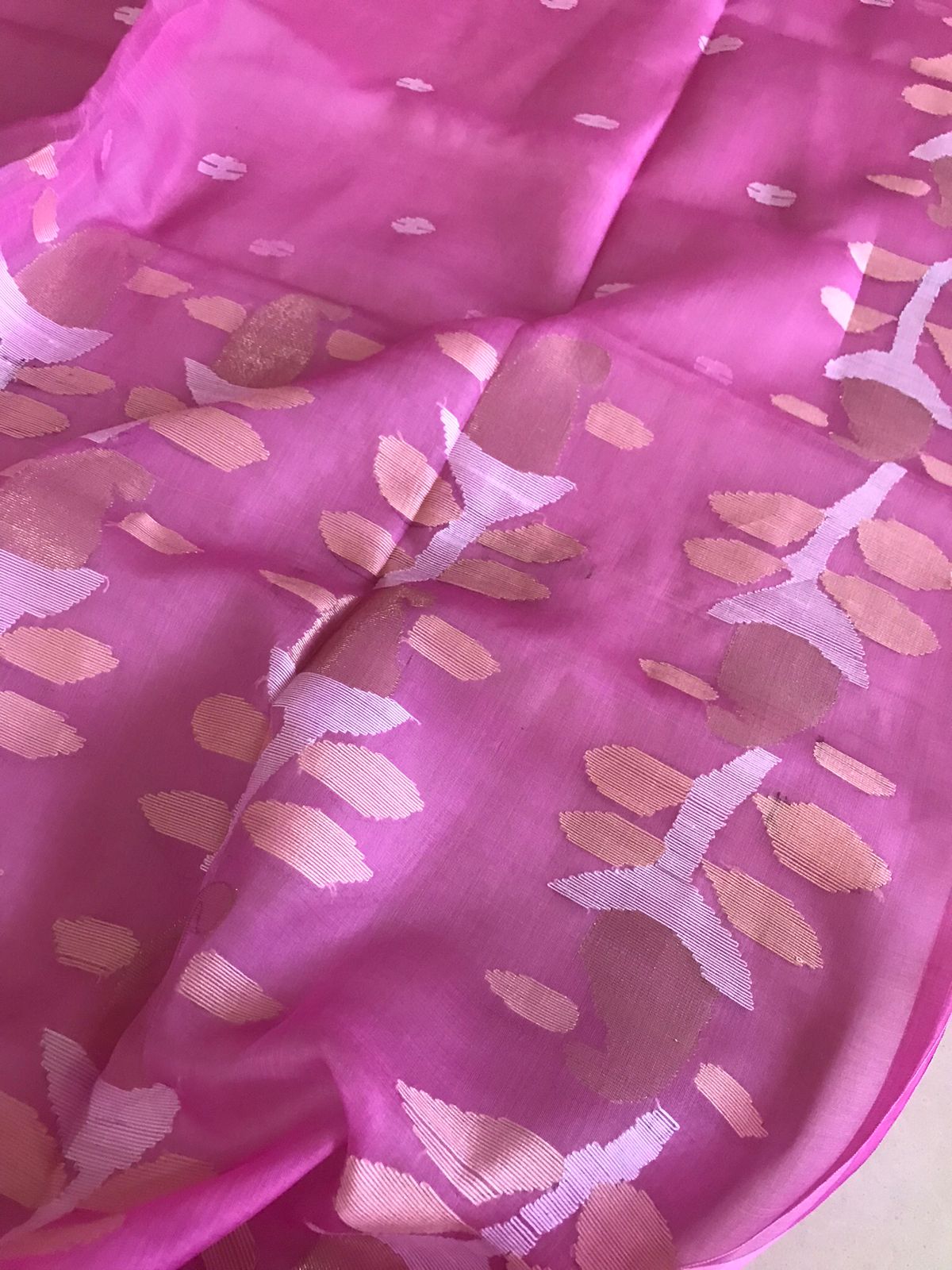 Pure Silk Jamdani Handloom saree- Pink with Gold