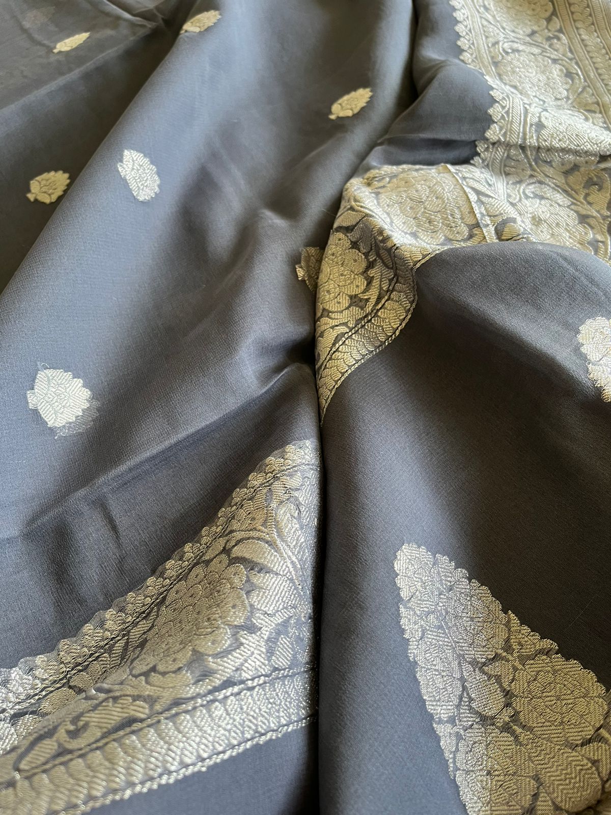 Pure Khaddi Georgette Handwoven saree - Grey