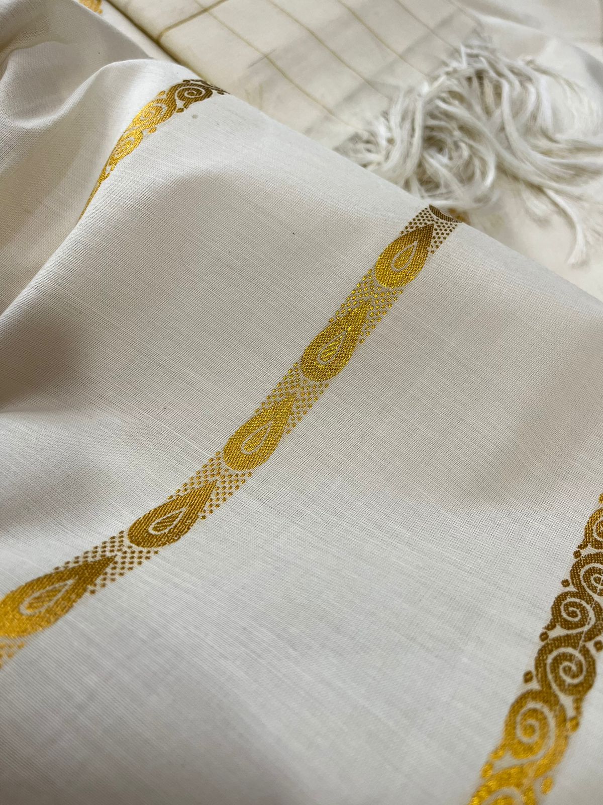 Pure cotton Kasavu Suits