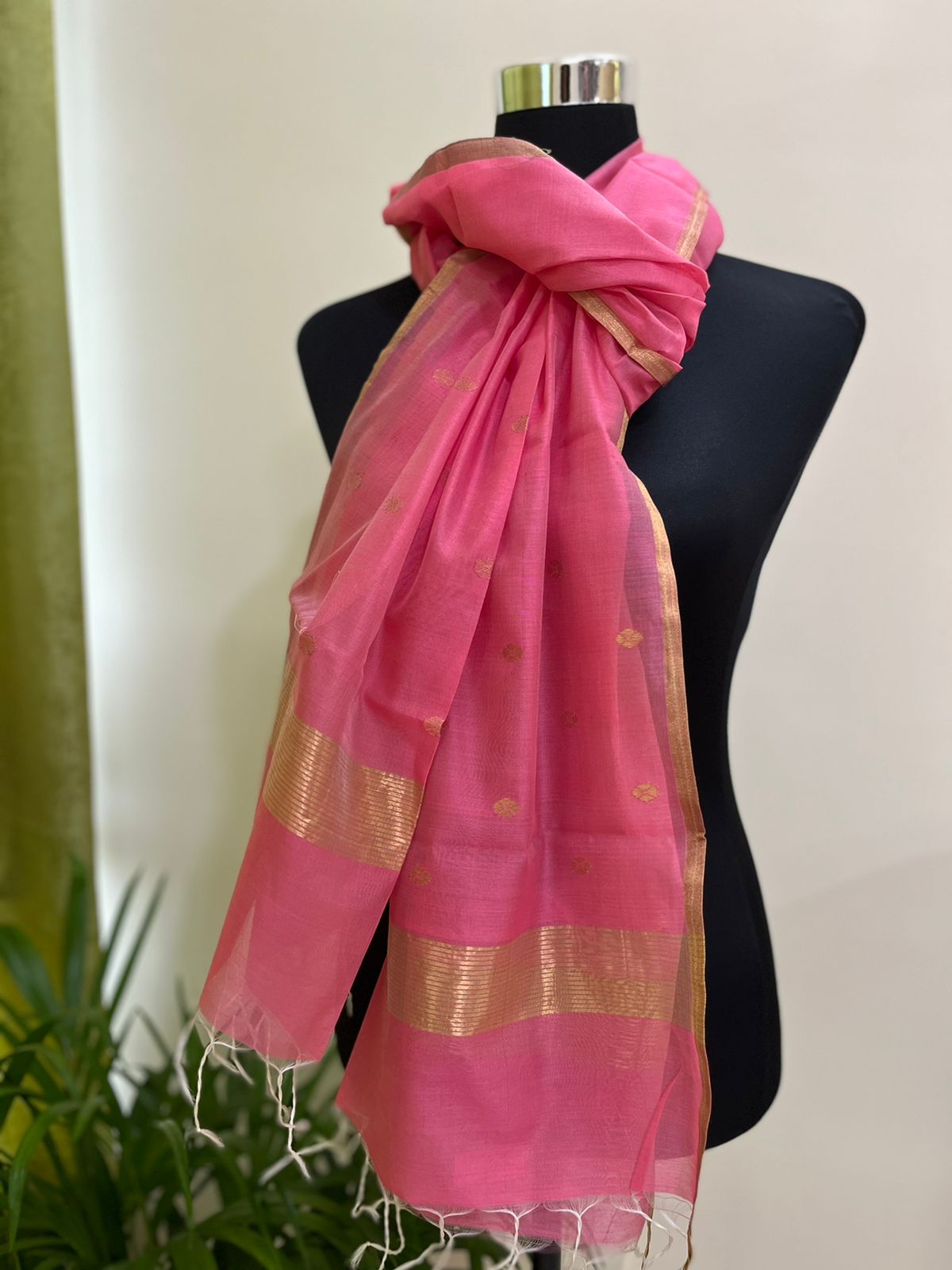 Chanderi Silk Handwoven Stole with zari motifs - Pink