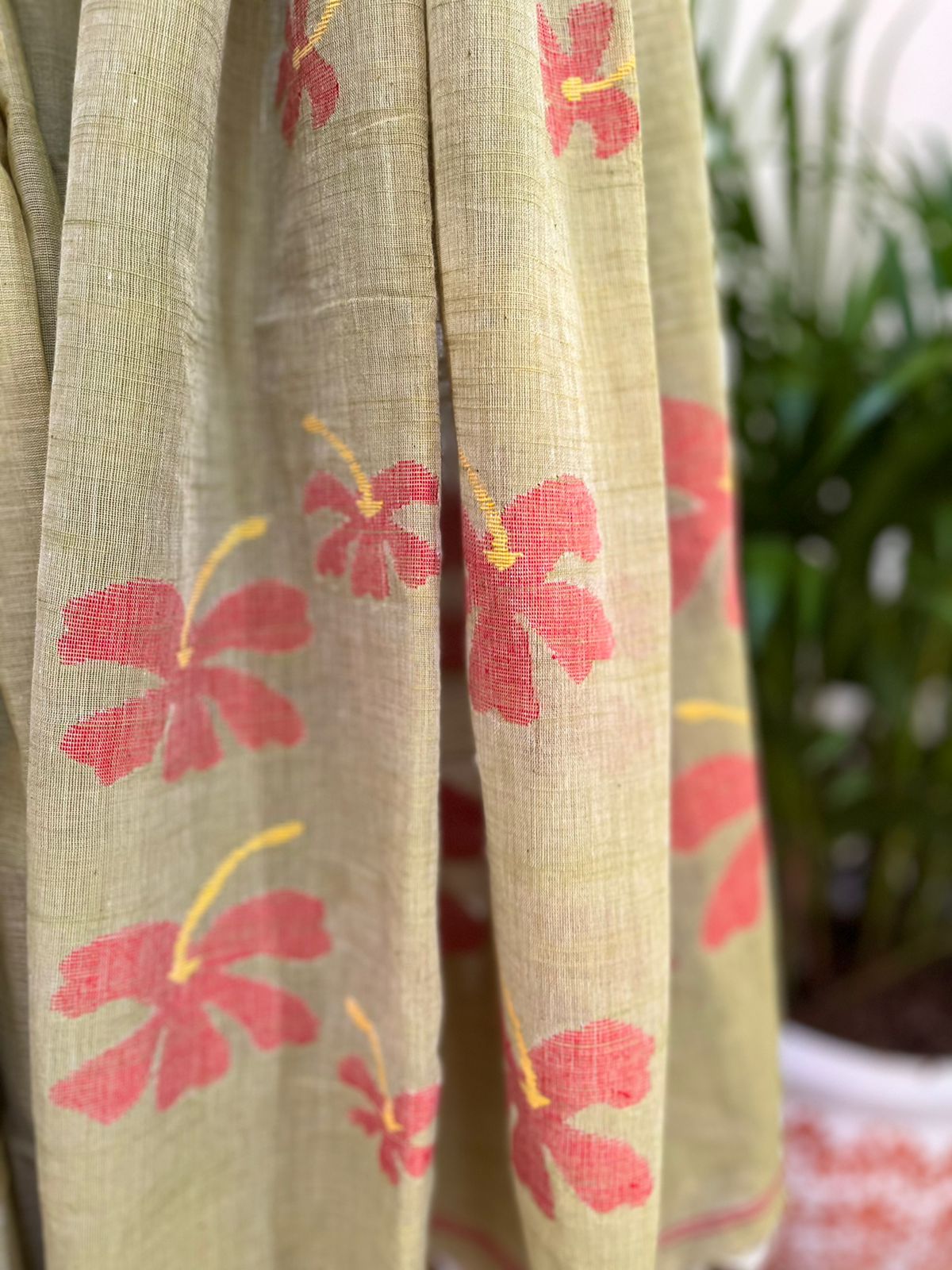 Pure cotton handwoven Bengal cotton saree - Cardamom Green