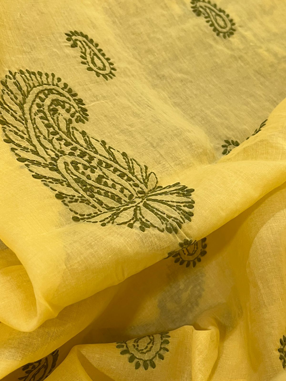 Beautiful cotton Kurta with hand chikankari embroidery