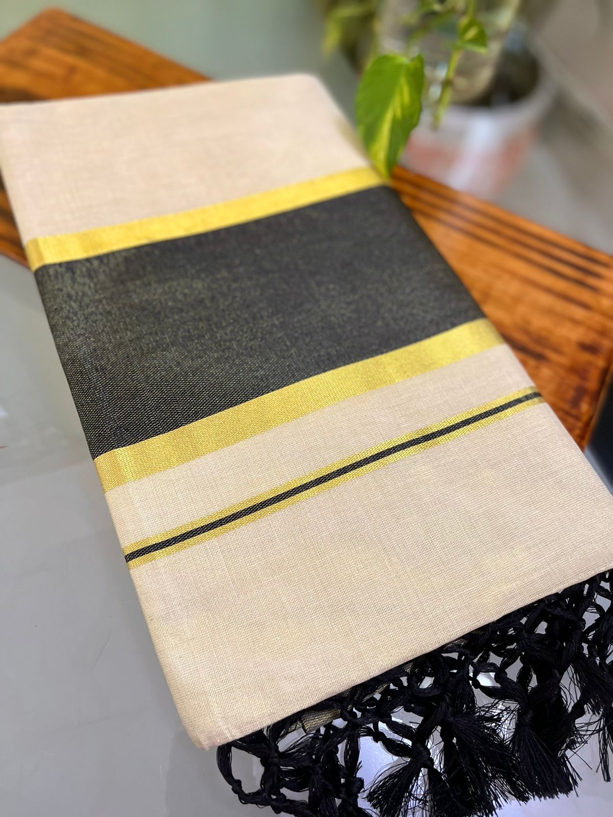 Pure cotton Tissue Kasavu Weave Saree